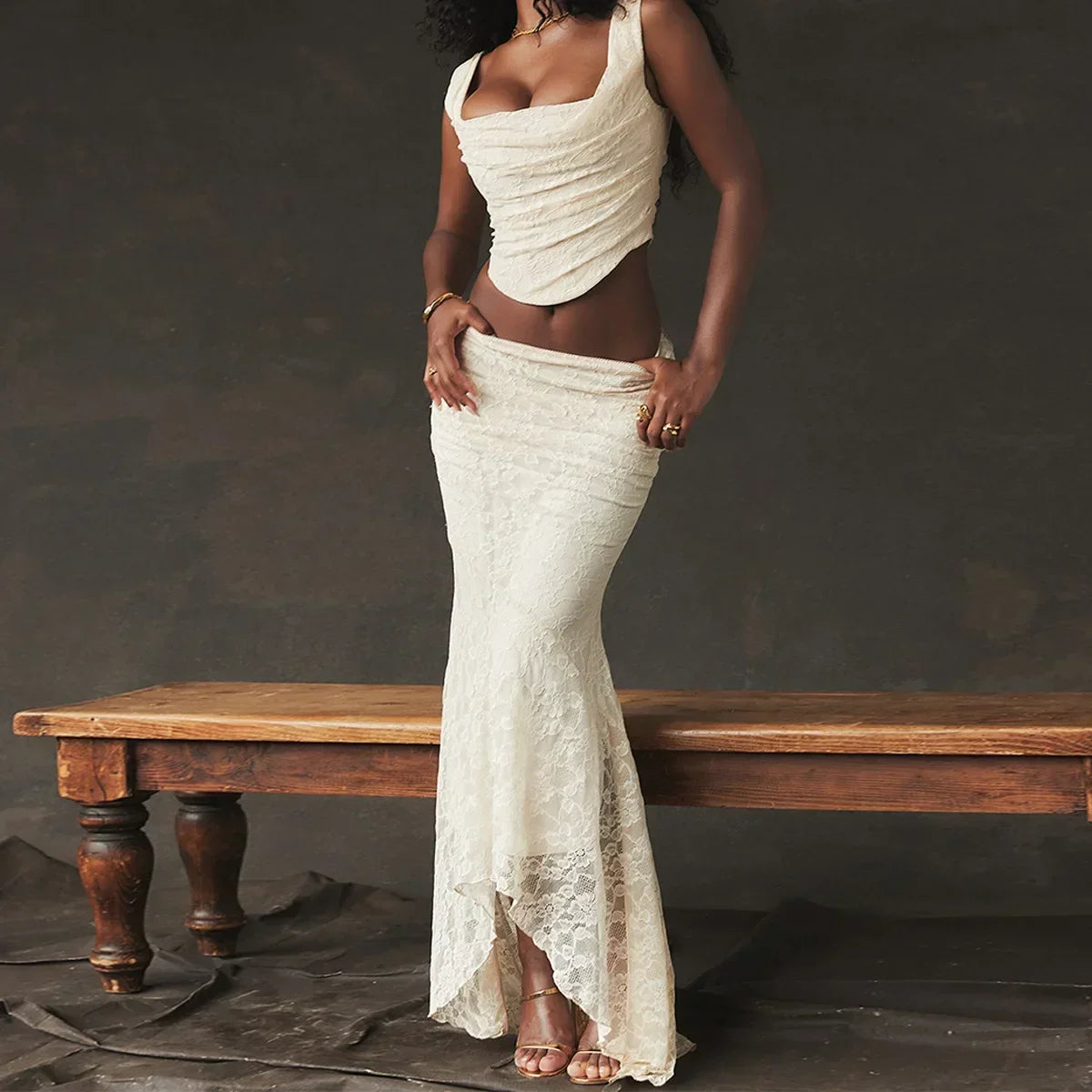 Women’s 2-Piece Set – Lace-Up Crop Top & Maxi Skirt