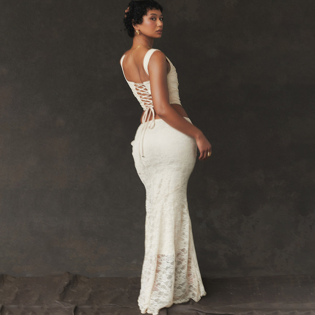 Women’s 2-Piece Set – Lace-Up Crop Top & Maxi Skirt